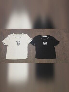 Black Short-Sleeve Tee with White Butterfly Detail - Kids